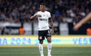 torcida não aprovou paulinho entre os titulares do corinthians: "não dá para fazer testes"