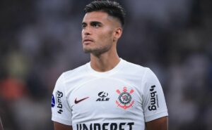 racing tem interesse em fausto vera, do corinthians