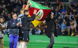 grêmio amassa the strongest em retorno ao futebol; confira as notas