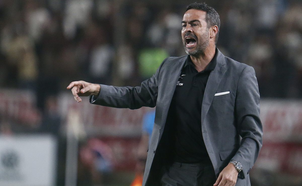 arthur jorge no botafogo tem trabalhado para o clube voltar a ser campeão