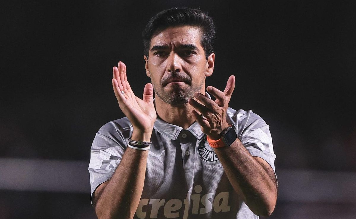 em coletiva descontraída, abel ferreira compara ataque do palmeiras à corrida de fórmula 1