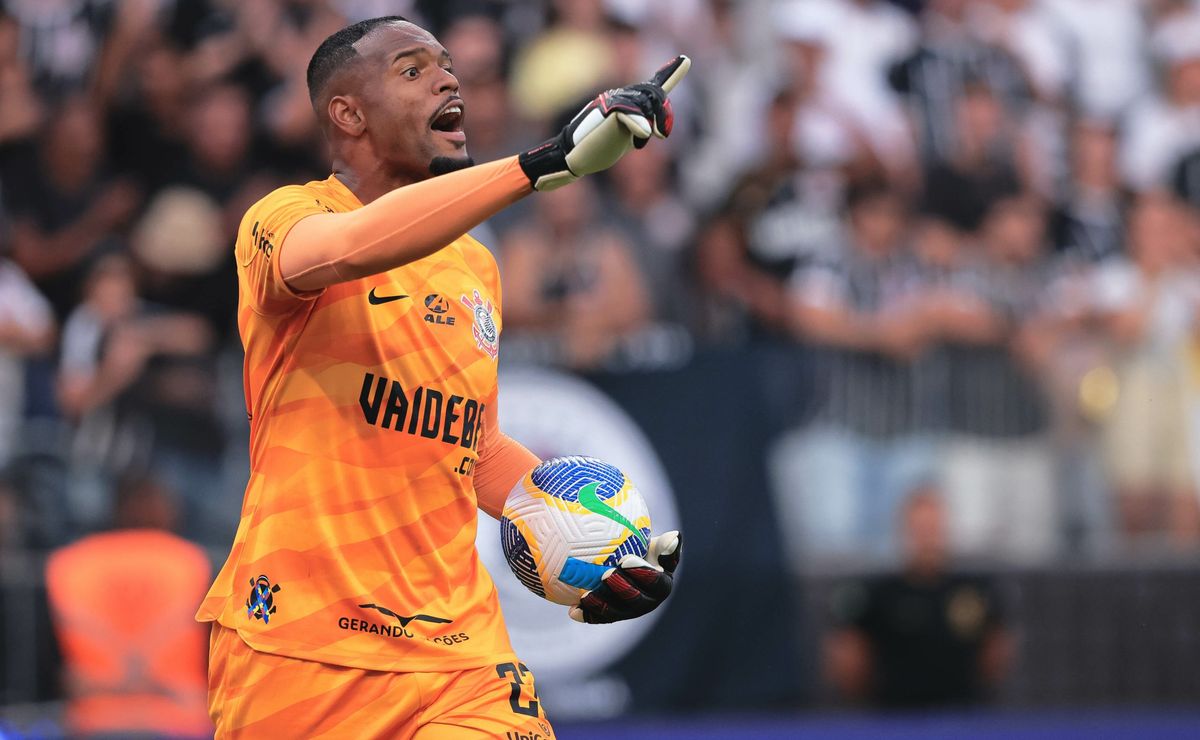 carlos miguel é apontado como herói por torcedores do corinthians