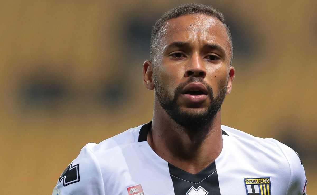 corinthians toma decisão e prepara nova oferta pela contratação de hernani, do parma