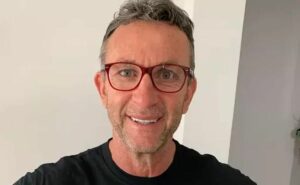 neto se rende a titular do santos: "É um craque de bola, meu irmão"