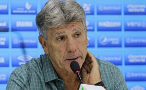 renato desabafa no grêmio após empate com operário: "não temos grupo para disputar três competições"