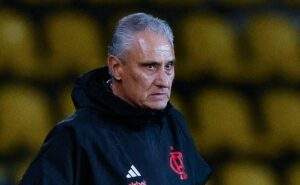 tite decide colocar hugo souza para treinar em separado e flamengo estuda saída