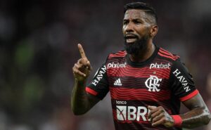 diretor do grêmio confirma interesse em rodinei, ex flamengo