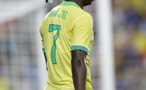 seleção brasileira tem apenas a 6ª camisa mais vendida no mundo; veja ranking