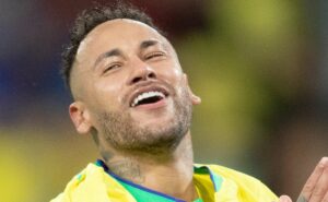 de boca aberta: gol de luiz araújo deixa neymar maravilhado e torcida do grêmio revoltada