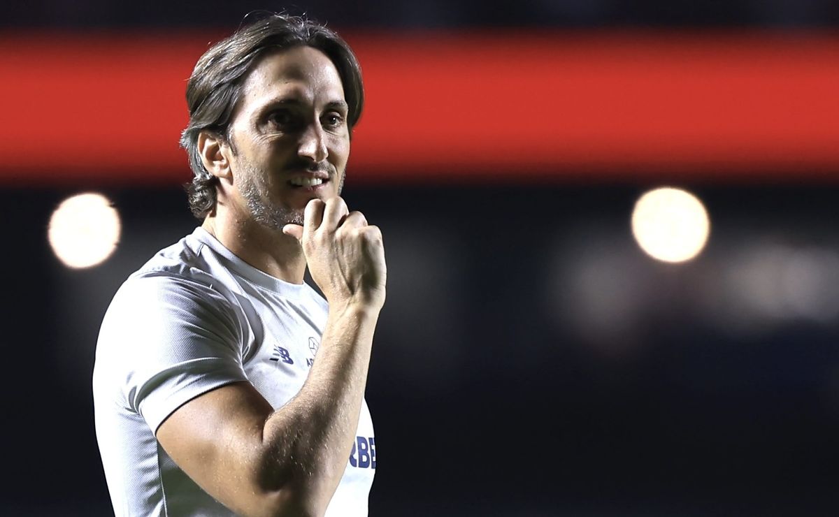 são paulo chega a 11 jogos sem perder sobre comando de luis zubeldía