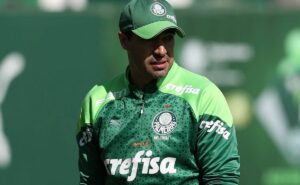 abel ferreira liga para agustín giay e avança em contratação no palmeiras, diz rádio 