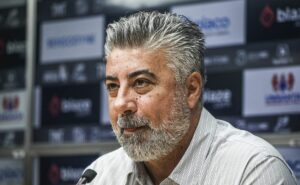 satisfações: alexandre gallo concederá entrevista coletiva na segunda (09), e torcedores comentam