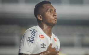 empresário revela futuro de morelos, encostado no santos