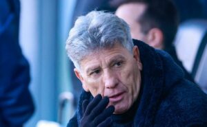 torcida do grêmio critica renato por quase colocar joão pedro galvão: "inacreditável"