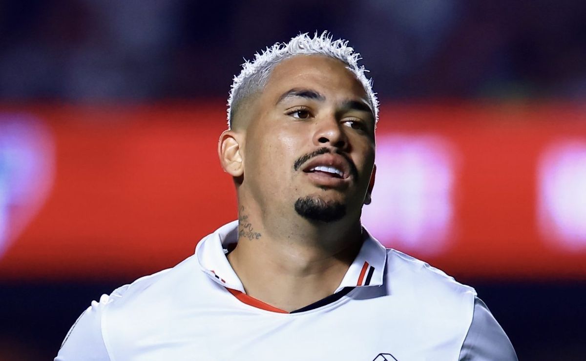 contra o vasco, luciano pode se tornar o jogador mais utilizado pelo são paulo