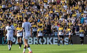 botafogo perde a invencibilidade para o criciúma, que vence o primeiro jogo em casa no brasileirão