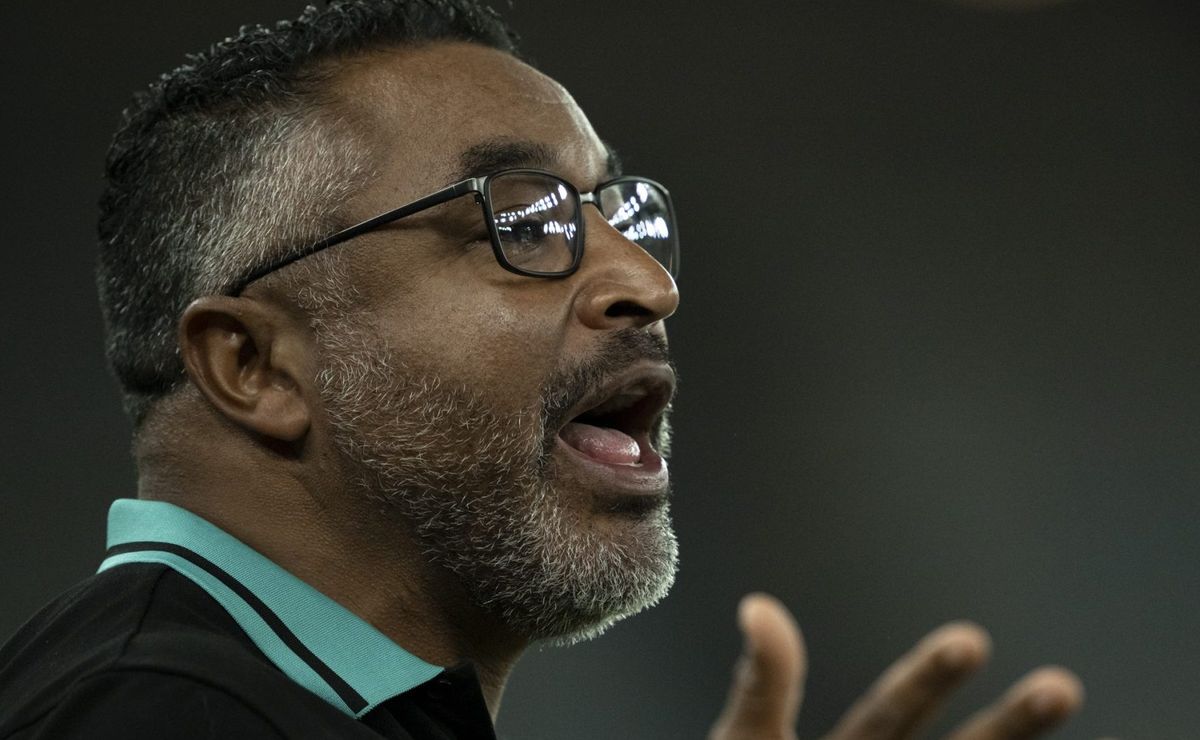 roger machado critica arbitragem em vitória do palmeiras sobre o juventude: “desisti de entender”