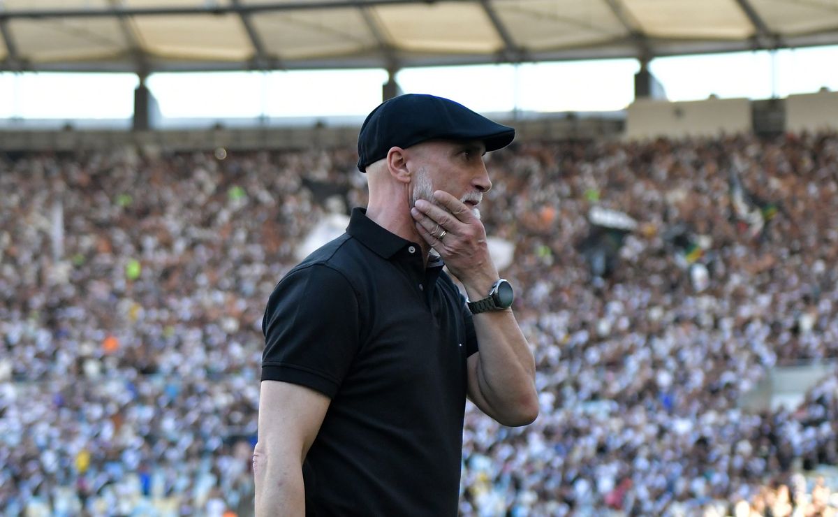 goleada transforma vasco em pior defesa de todas as divisões