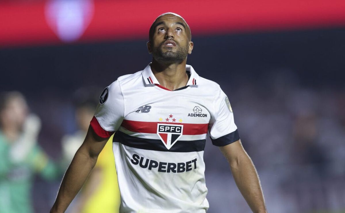 lucas moura revela conversa de zubeldía com jogador durante treino no ct: "essa é só uma"