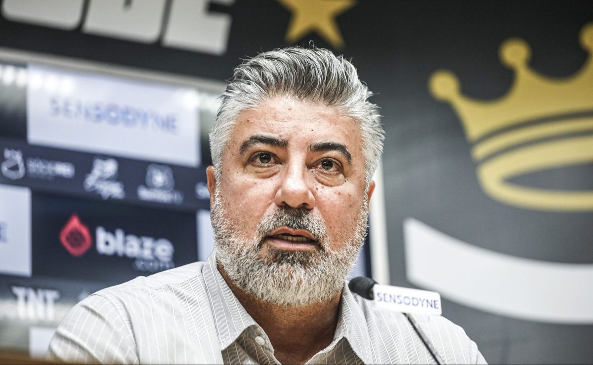 empresários decidem tirar medalhão do santos e alexandre gallo é comunicado