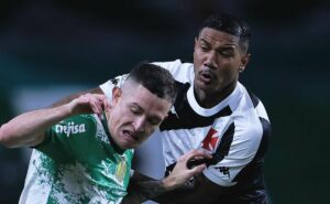 vasco recebe áudio do var divulgado pela cbf sobre gol anulado por falta em zé gabriel