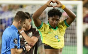 endrick continua como reserva da seleção brasileira; entenda os motivos de dorival júnior  