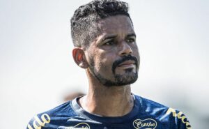sport topa contratar aderlan e santos se posiciona sobre negociação na janela de transferências