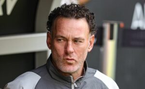 vai pro jogo: milito espera contar com eduardo vargas para confronto contra o flamengo