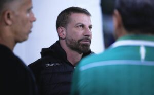 pedrinho toma decisão no vasco antes da partida contra o são paulo