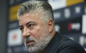 derrota do santos pode confirmar demissão de alexandre gallo junto com fábio carille