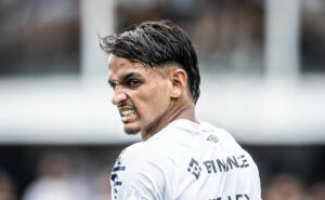 situação de patati tem reviravolta e carille define retorno ao santos contra a chapecoense