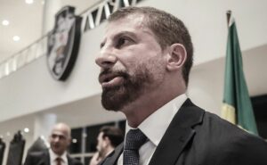 pedrinho toma decisão e salários dos jogadores são pagos como prioridade no vasco
