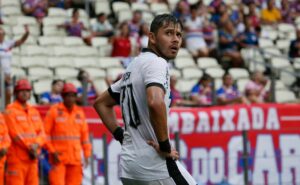 botafogo planeja mais minutos para Óscar romero