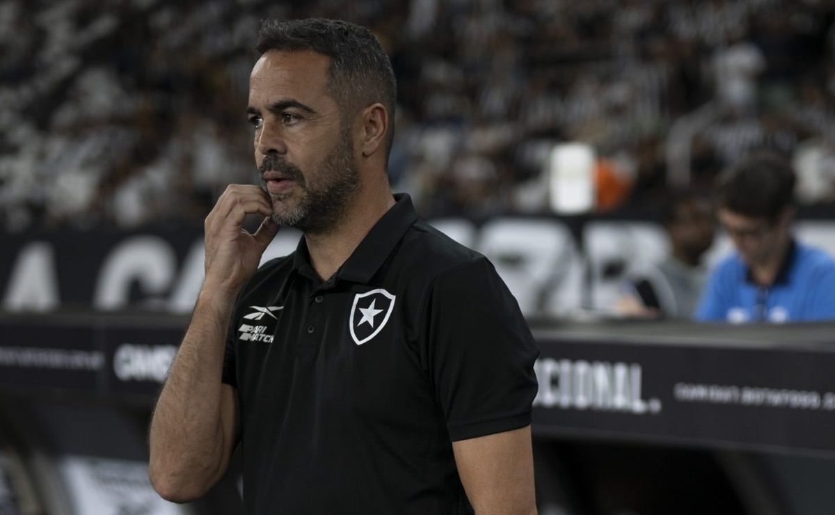 artur jorge, técnico do botafogo, elogia fluminense após clássico: “muito difícil”
