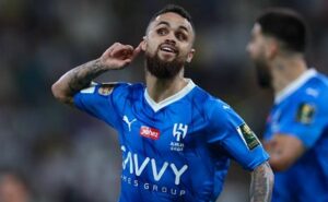 michael topa jogar no cruzeiro; jogador e clube querem que negócio aconteça imediatamente