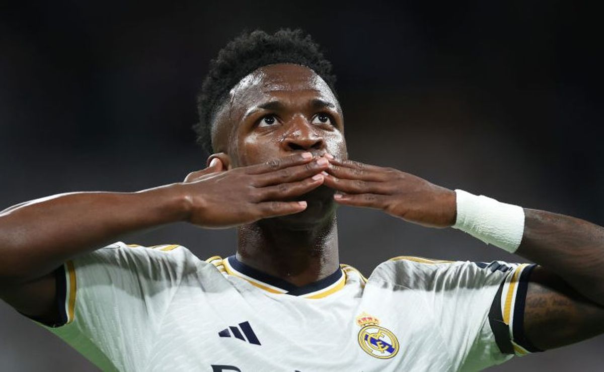vini jr. é o primeiro brasileiro artilheiro no real madrid desde ronaldo fenômeno