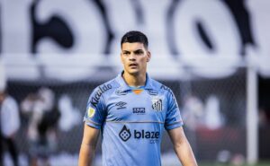 gabriel brazão descarta favoritismo do santos diante do botafogo sp