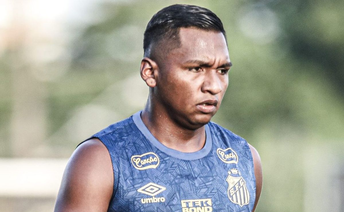 santos vai vender morelos e marcelo teixeira define mercado sul americano para negociar