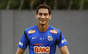 novo ganso: santos 'encontra' novo meio campista na vila belmiro