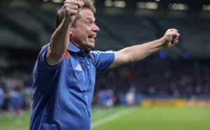 cruzeiro quer manter vantagem sobre o bahia no brasileirão