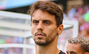 bem vindos: jemerson e rodrigo caio são apresentados no grêmio e integram o elenco