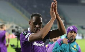 alexandre mattos marca data de reunião para apresentar projeto e tentar contratar yerry mina ao cruzeiro