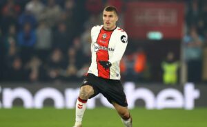 atlético mineiro troca documentos com southampton para finalizar acordo de lyanco