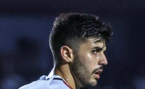 beraldo comenta sobre a defesa da seleção brasileira: “ajuste a se fazer"