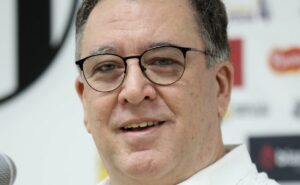 desempenho do ataque do santos faz marcelo teixeira decidir contratar duas peças