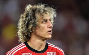 david luiz se emociona no flamengo e traz relato triste de companheiro no clube: "brigava até com a sombra"