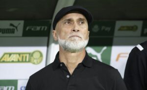 Álvaro pacheco avalia derrota do vasco para o palmeiras: "mais ligados no jogo"