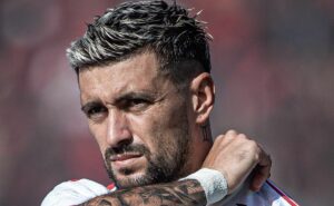 vem jogar com arrascaeta: flamengo fecha acordo com novo camisa 10 e ainda quer assinar com facundo pellistri