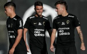 atacante rescinde contrato com o corinthians e acerta com Água santa; veja detalhes