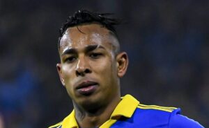 santos comunica decisão sobre sebastián villa e descarta contratação do atacante colombiano